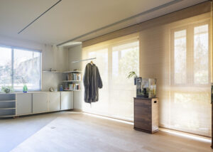 “Seamless Elegance: BambooTexture in Contemporary Western Interiors”
