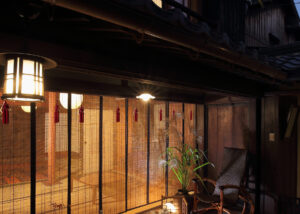 The Art of Craft & Nature’s Gift: The Charm of Japanese Sudare and Eco-Friendly Bamboo Material